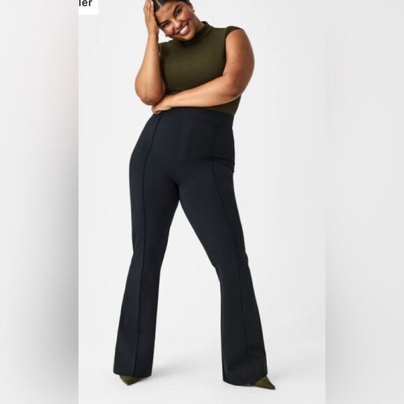 Spanx The Perfect Pant, Hi-Rise Flare, size 1X (28” inch length) - Picture 1 of 11